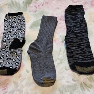 Gold Toe Women's Gray and Black Patterned Crew Socks - Pack of 3